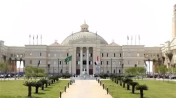 رحيل قامة قانونية.. جامعة القاهرة تنعي وزير التعليم العالي الأسبق مفيد شهاب